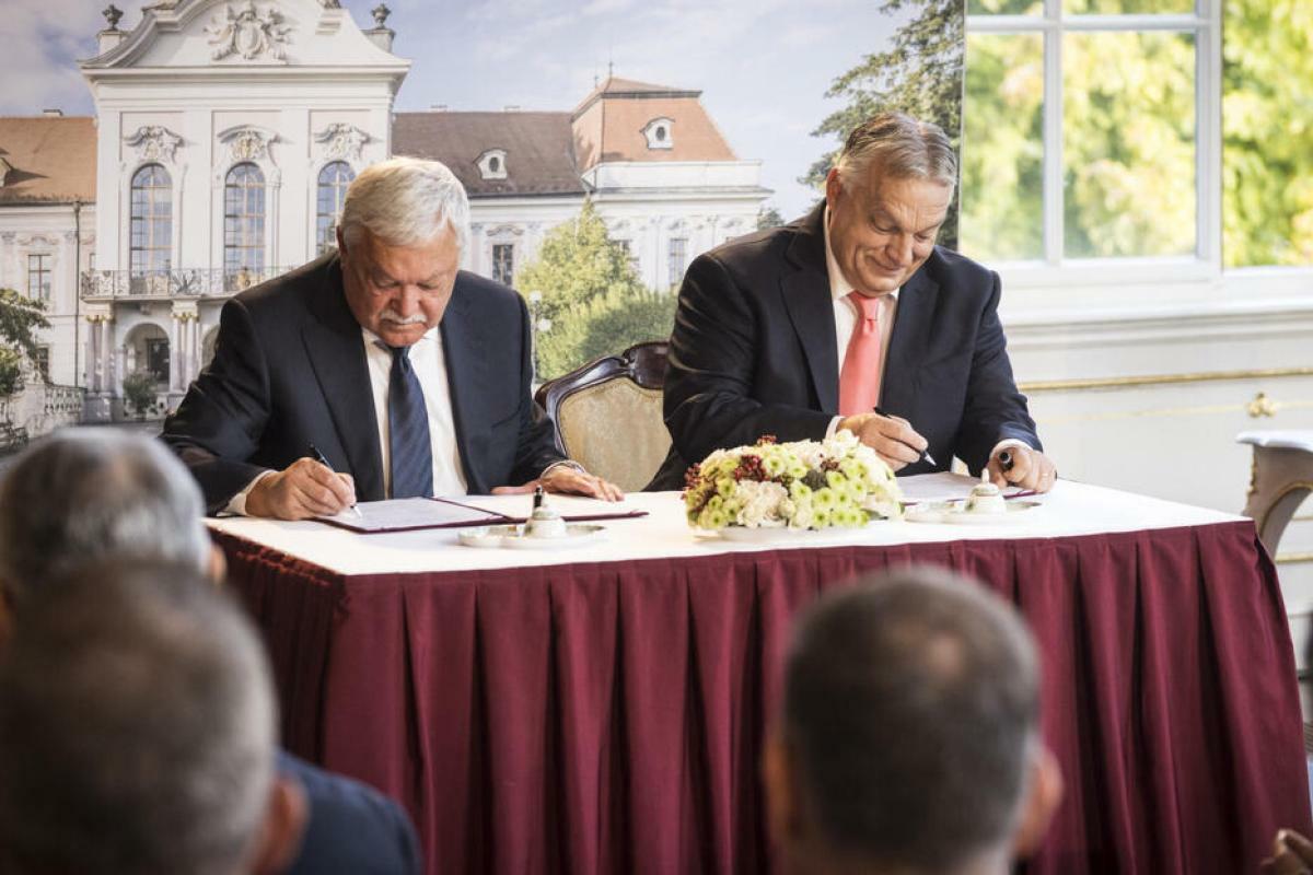 The complete renovation of the Royal Palace of Gödöllő may begin