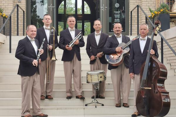 Hot Jazz Band 40.