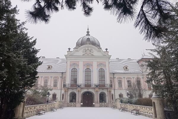 A Gödöllői Cavaletta Női Kórus  Adventi hangversenye
