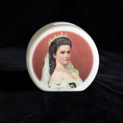 Porcelain bushing with decorated with Sisi's coronational picture