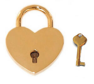 Szív alakú szerelem lakat arany