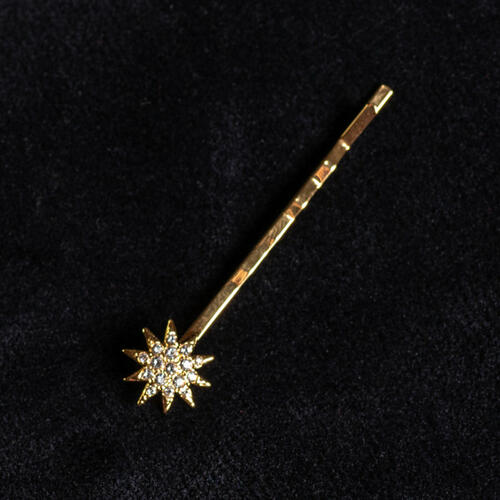 Sisi star hair clip with Swarovski crystals, gold coating