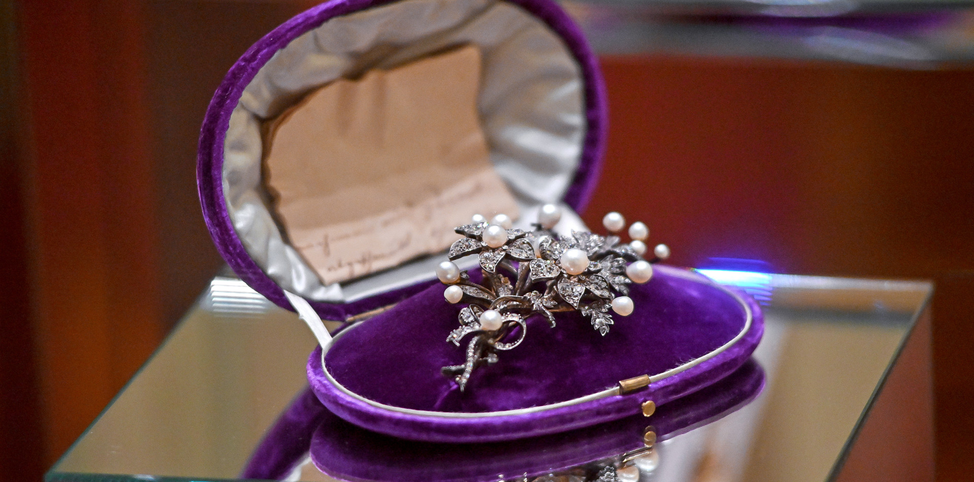 An Exhibition of a Jeweller Dynasty