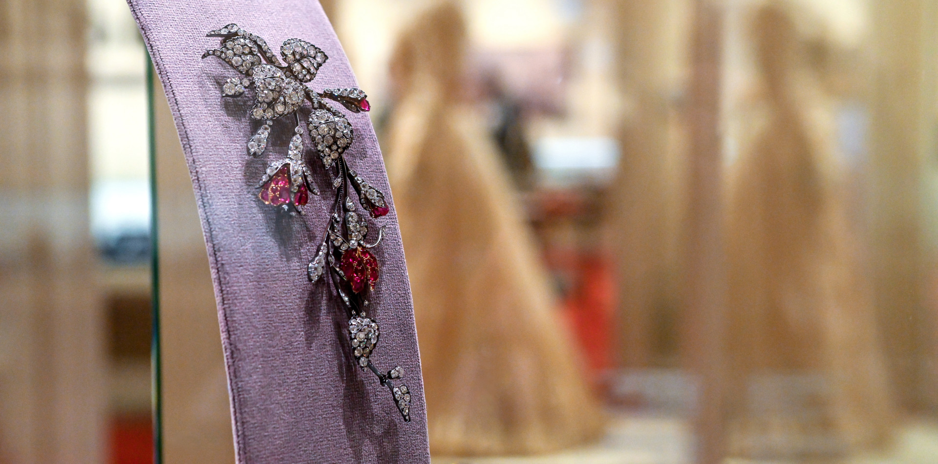 A. E. KÖCHERT – Császárok és királyok ékszerésze