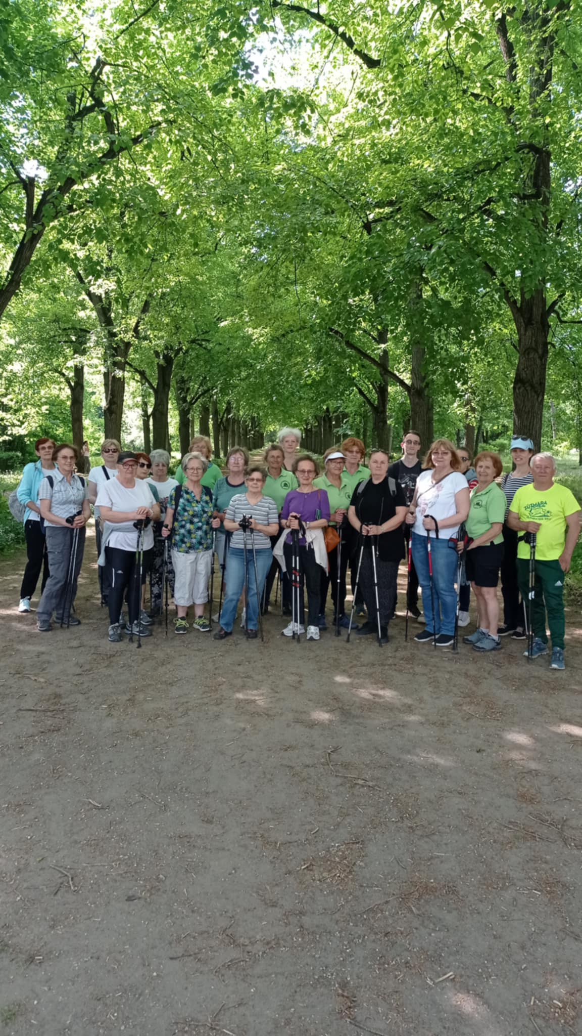 Nordic walking az Erzsébet-parkban 